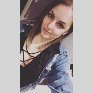 Meet your Posher, Tania